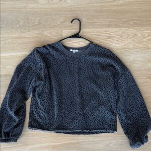 Z supply, grey star crop sweater sizeXS